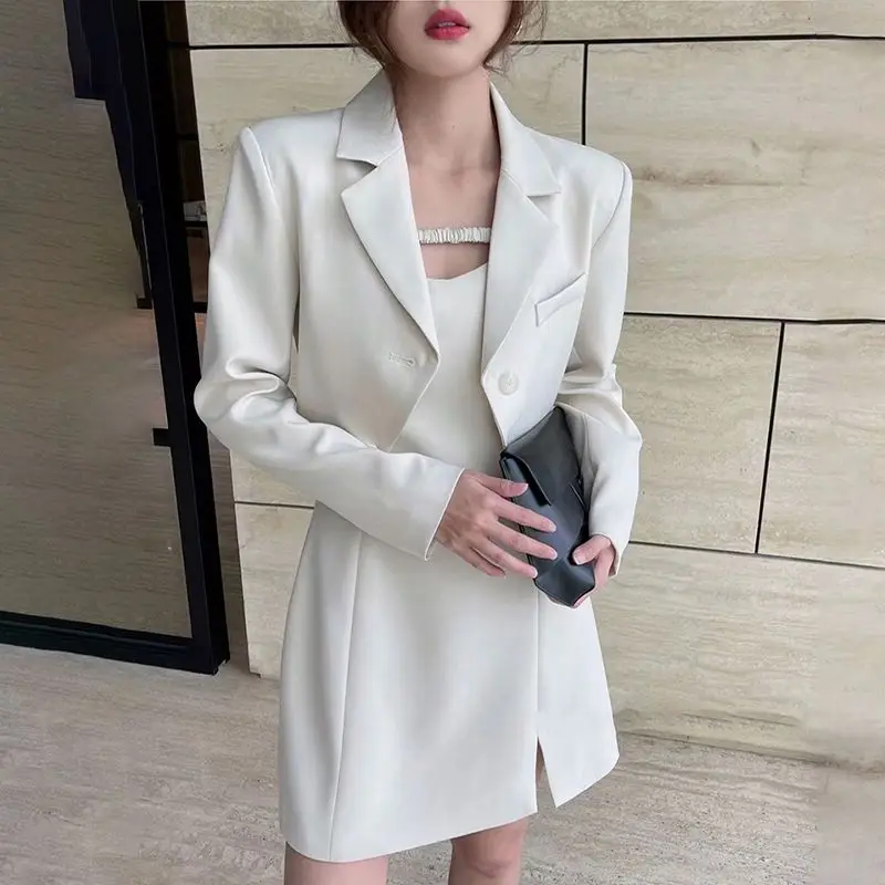 2YK winter high-grade suit skirt two-piece female imperial fashion set suspenders skirt short section suit jacket winter clothes