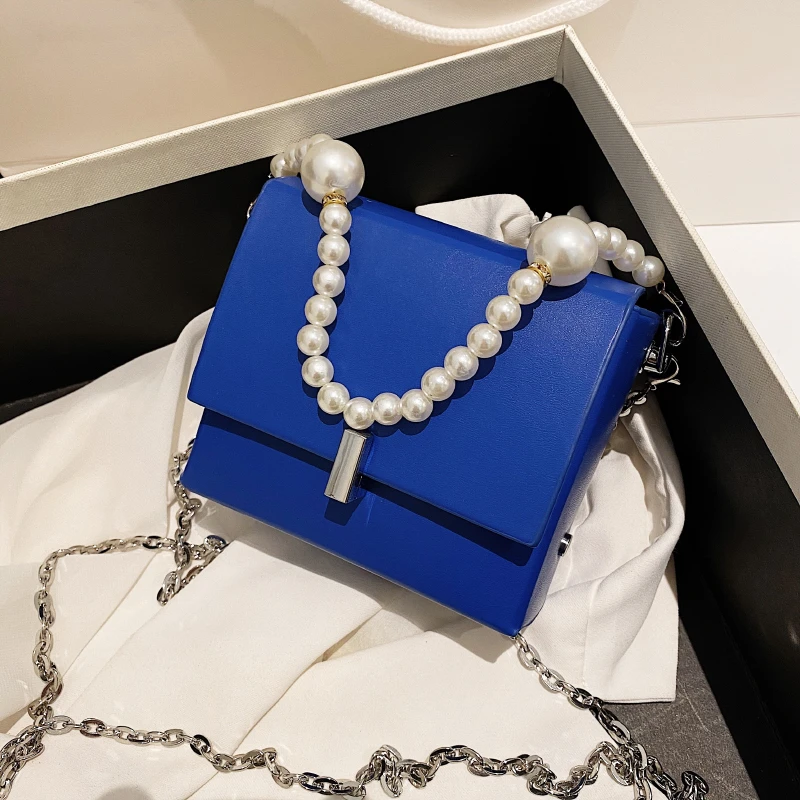 

2022 Trend Women's Bags Square Shoulder Bags Chain Crossbody Bags Luxury Designer Pearl Clutches Summer Fashion Cosmetic Bag