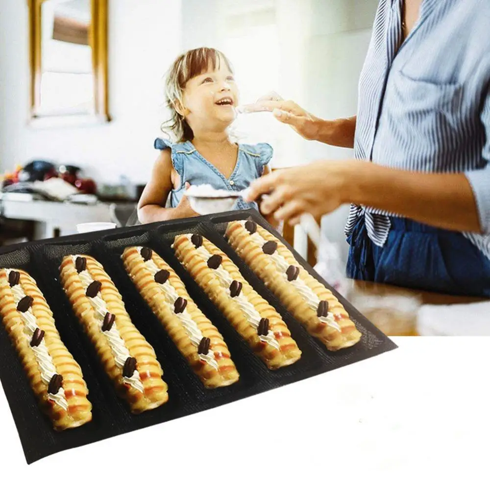 

5-Cavity Silicone Mold Baguettes Shape Non-stick French Bread Baking Pan Tool