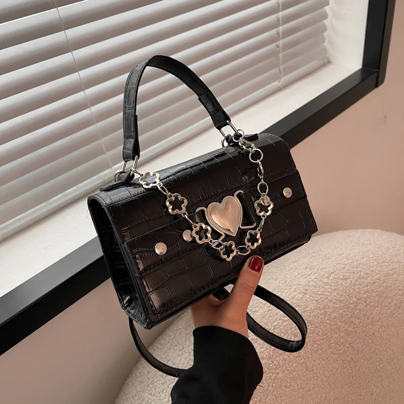 

Niche Design Hot Girl Sweetheart Casual New Handbag Bag Sweet Cool Girlish Style Chain One Shoulder Messenger Small Square Bag