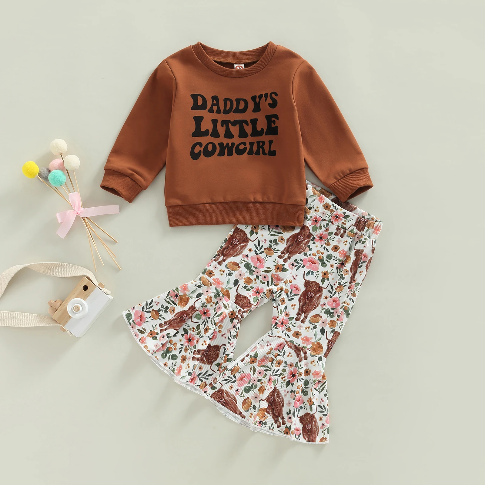 

EWODOS 0-4T Baby Kid Girls Spring Autumn Pants Set Long Sleeve Letters Print Sweatshirt + Elastic Waist Bull Print Flare Pants