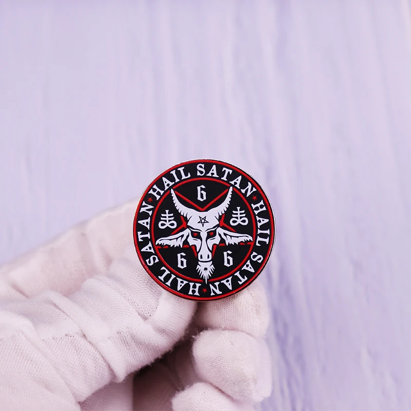 Hail Satan Satanic Pentagram Goat's Head 666 Pin Button Badge