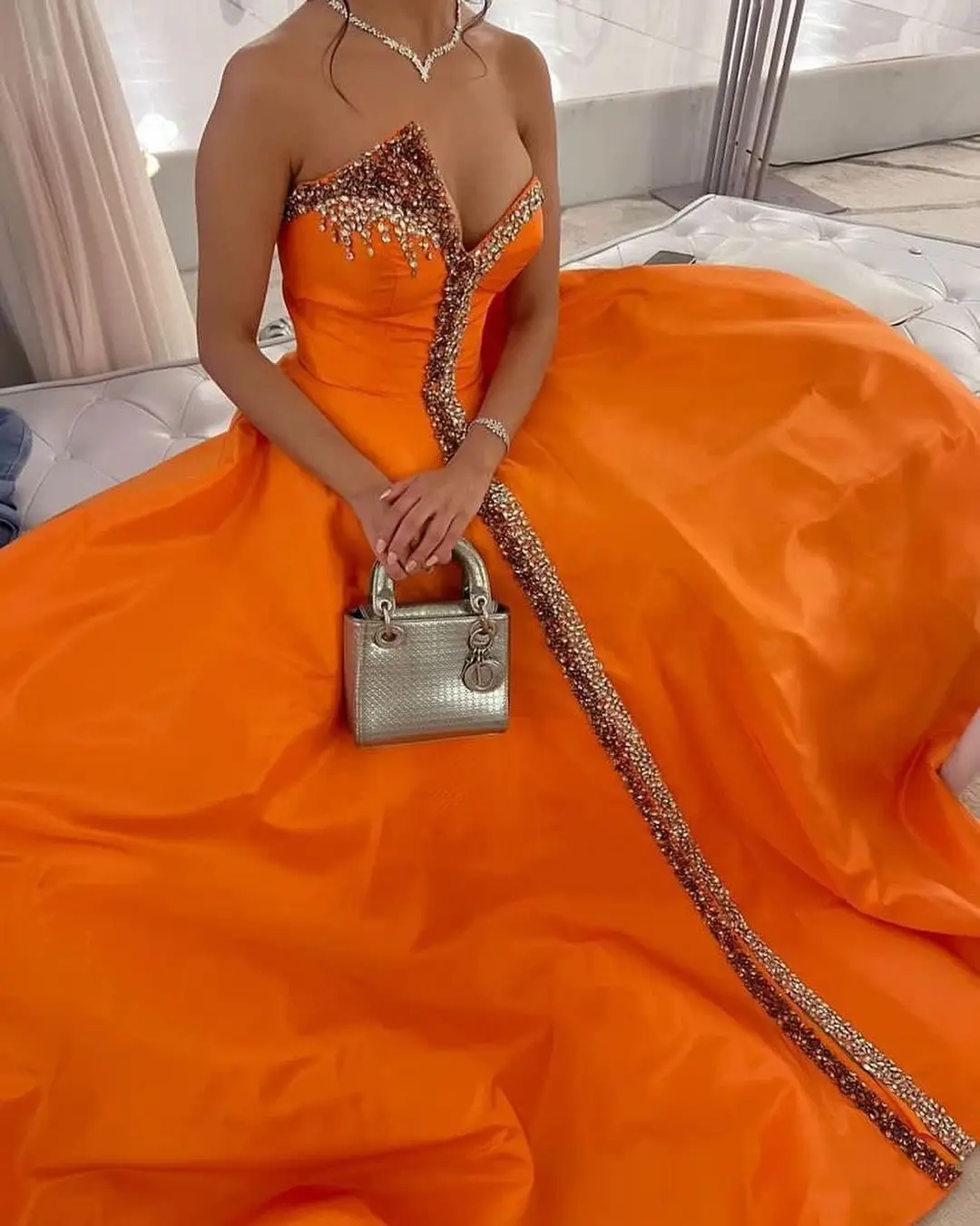 

Orange Satin Long Prom Dresses A-line Sweetheart Beadings Floor Length Saudi Arabia Women Evening Party Dress