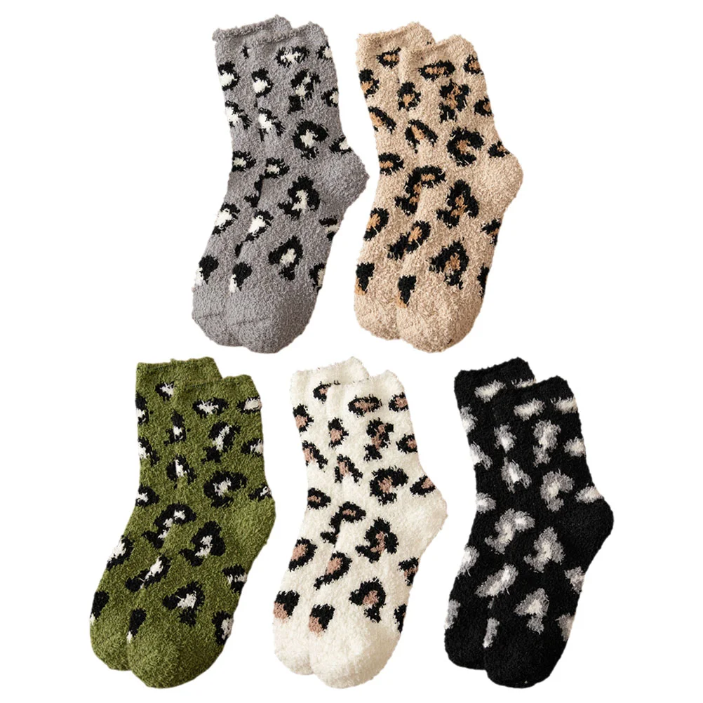 Рисунок 6 - Женские тапочки, пушистые носки,