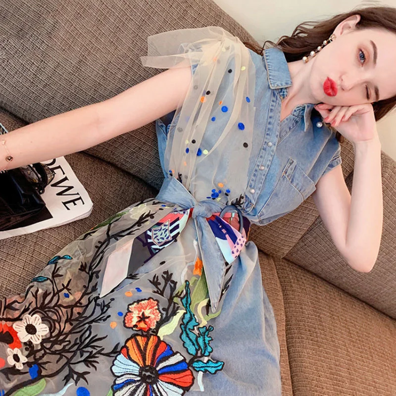 

2022 Summer French Retro Waist Closed To Show Thin Temperament Goddess Mesh Stitched Denim Dress Women