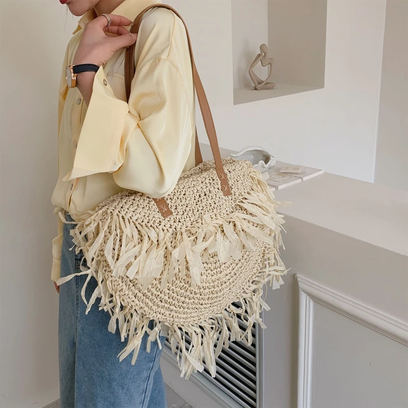 

Simple Tassel Straw Bag Women Shoulder Bags Bohemian Round Woven Large Capacity Lady Tote Summer Beach Travel Purses