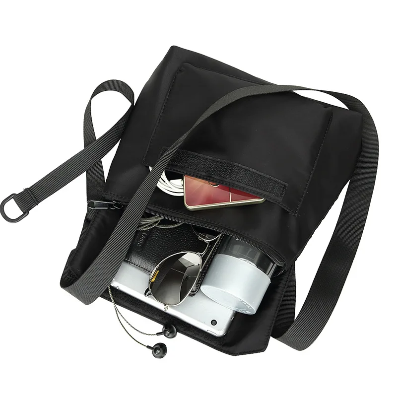 Men's Crossbody Shoulder Bag Fashion Nylon Casual and Lightweight Shoulder Zipper Bag