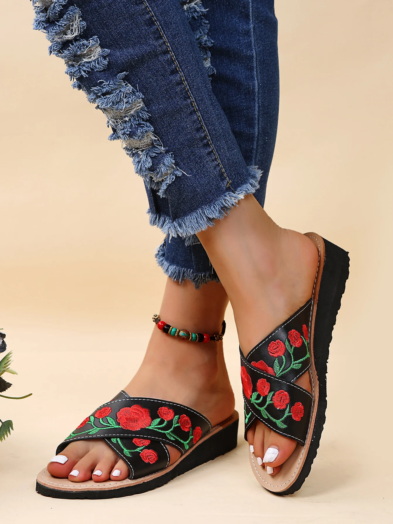 

Women's Open Round Toe Slipper Floral 2022 Summer New Popular Platform Fashion Flower All Match Casual Comfy Wedge Heel Slippers
