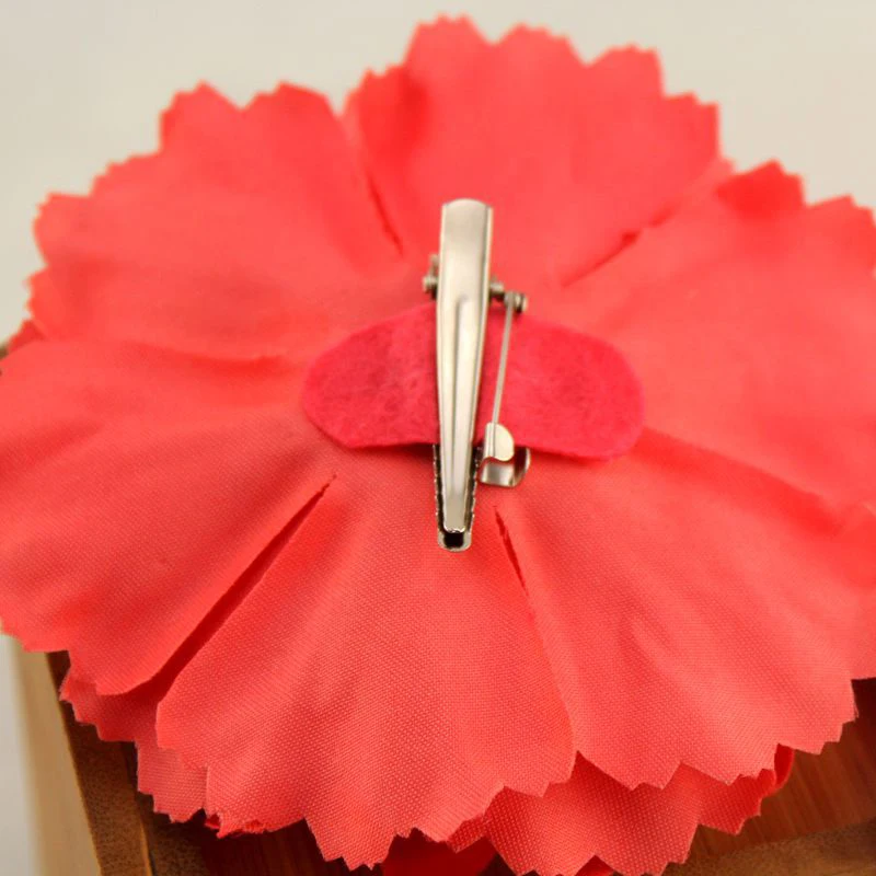 Заколка-пряжка в виде пиона