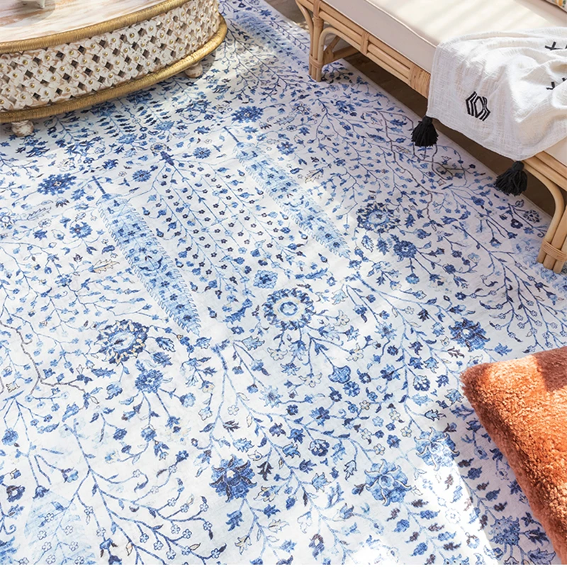 Персидский ковер в богемном скандинавском стиле подходит для входной двери