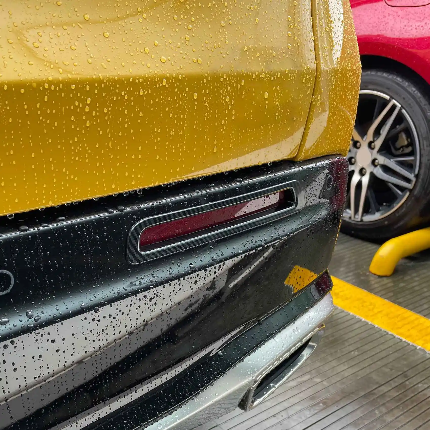 Автомобильные наклейки из углеродного волокна ABS для задней противотуманной