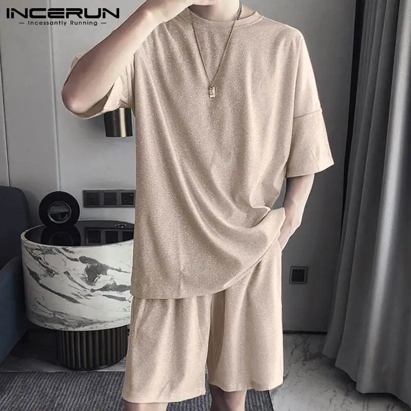 

Men Solid Comfortable Shiny Fabric Fashion Male Round Neck Half Sleeve Top Five-point Pant Casual Streetwear Suits S-5XL INCERUN