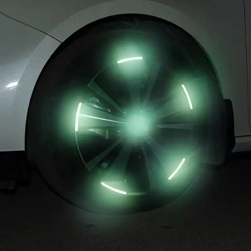 Рисунок 4 - светоотражающие наклейки на ступицу