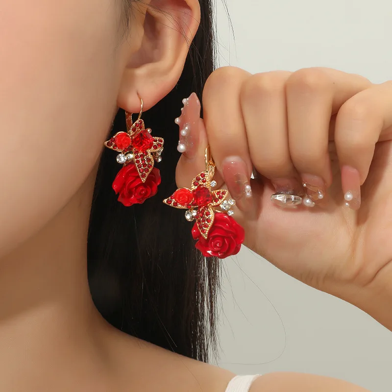

Creative Design Butterfly Flower Stud Earrings Retro Ethnic Resin Rose Flower Earrings