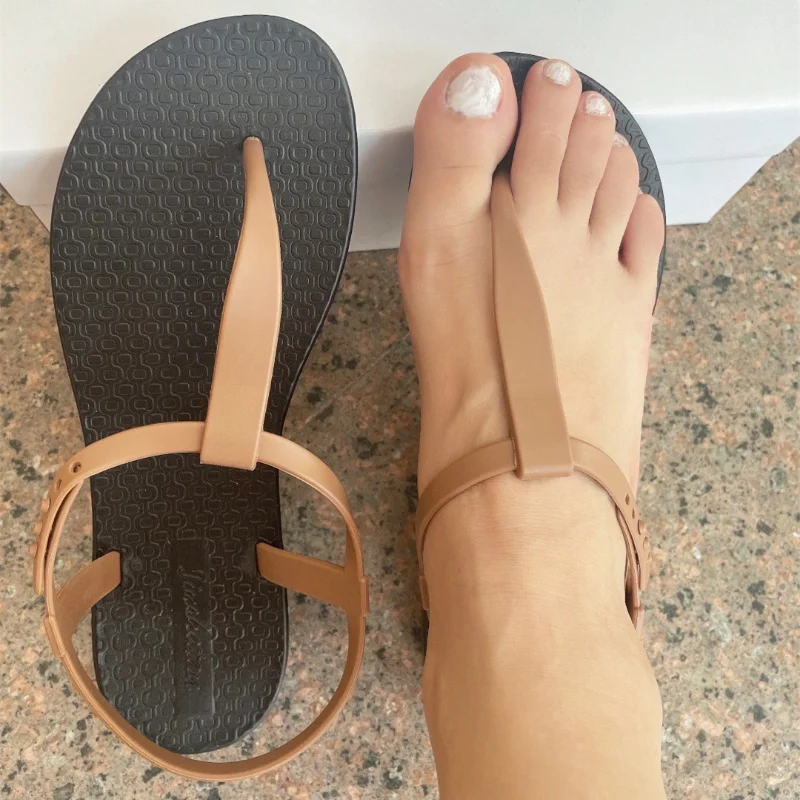 

Новинка 2022, летние женские сандалии, пляжная обувь для улицы, Модные Простые сандалии на плоской подошве в европейском и американском стиле,...