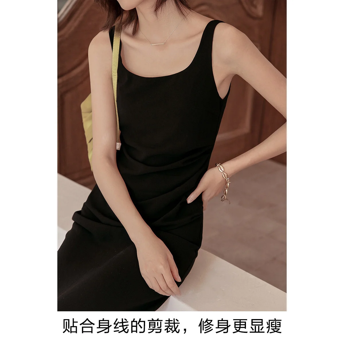 Black Knitting Suspender Dress for Women in Spring and Autumn with Slim Bottom Skirt