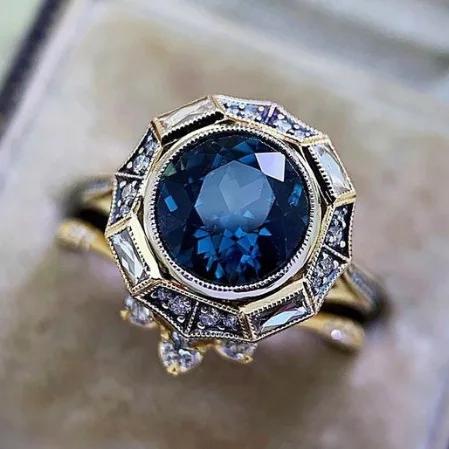 

New ins trendy hot selling retro style engagement rings fashion alloy jewelry gift for ladies