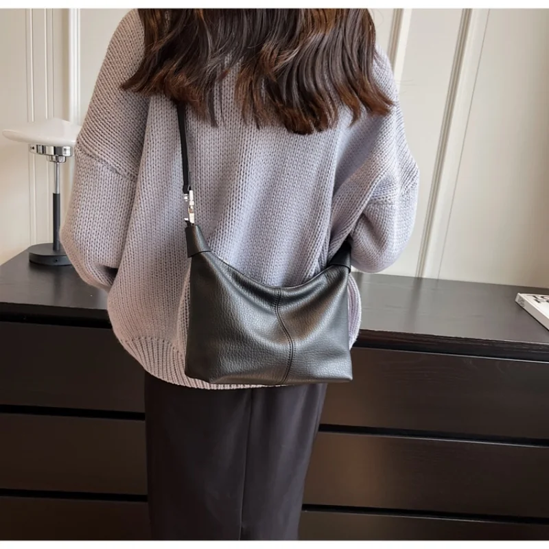 Light luxury ladies handbag fashion high-end small square bag casual simple texture one-shoulder messenger