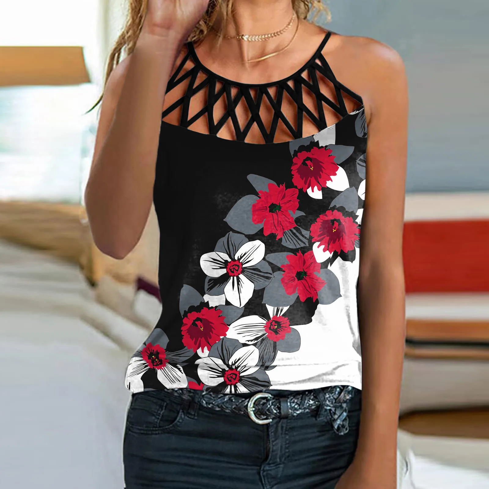 

Summer Tank Top Womens Casual Shirts Sexy Hollow Out Top Sleeveless Tee Halter Blouse Vintage Floral Blouse Shirt Elegant Tops