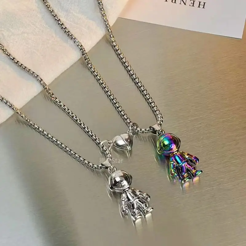 

Fashion Couple Necklace Silver Color Astronaut Pendant Paired Necklace Men Women Love Heart Magnetic Matched Necklaces Jewelry