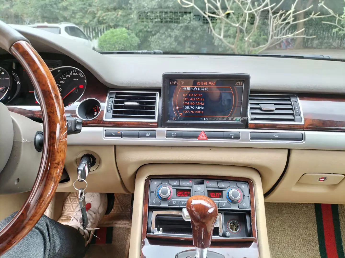 Автомагнитола на Android 10 8 дюймов 128 ГГц для Audi A8 A8L 2004-2011 IPS экран аудио-навигация