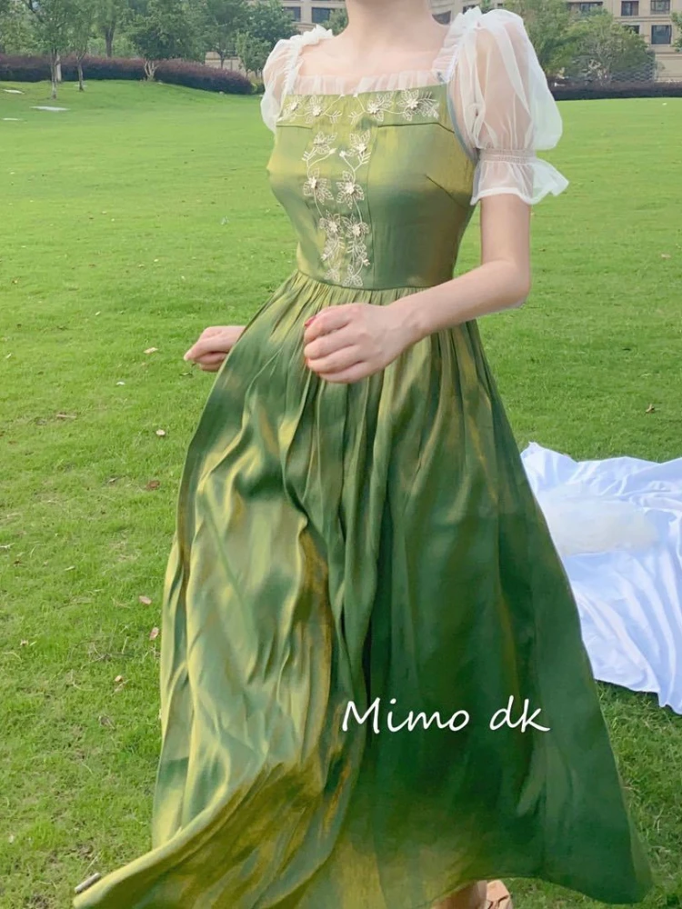 

French Court Style Woman Retro Dress Mori Design Mesh Splicing Milk Silk Embroidered Dress Square Neck Puff Sleeves Fairy Dress