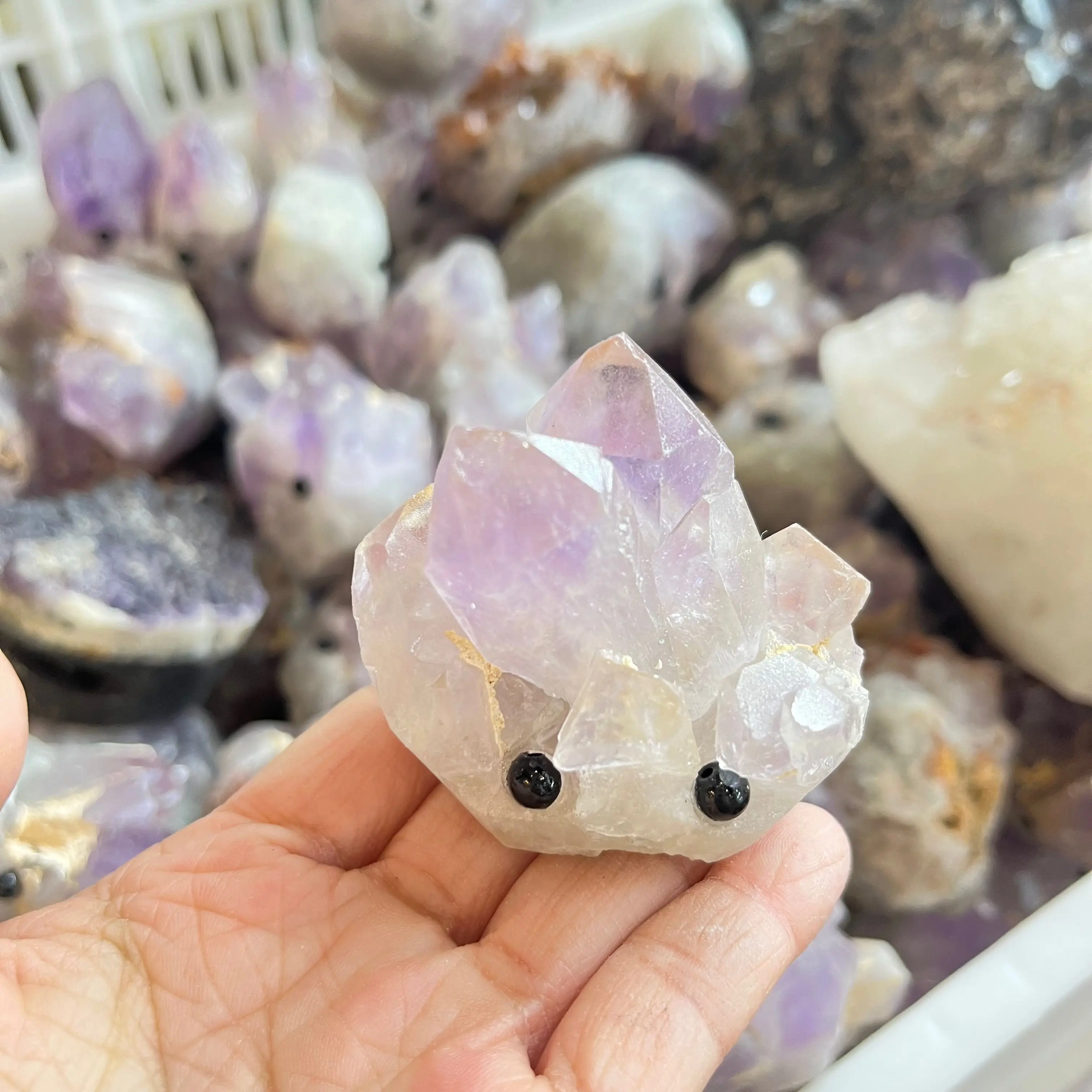 

1 Natural amethyst Cluster Carved Hedgehog Crystal Original stone Energy Demagnetization Home Decoration Reiki Healing Gift