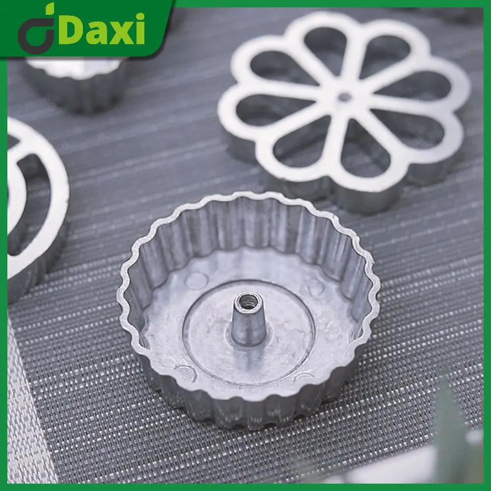 

Baking Accessories Biscuit Mold Food Grade High Temperature Resisting Fried Cookies Mould Irregular Shape Scald Proof Small