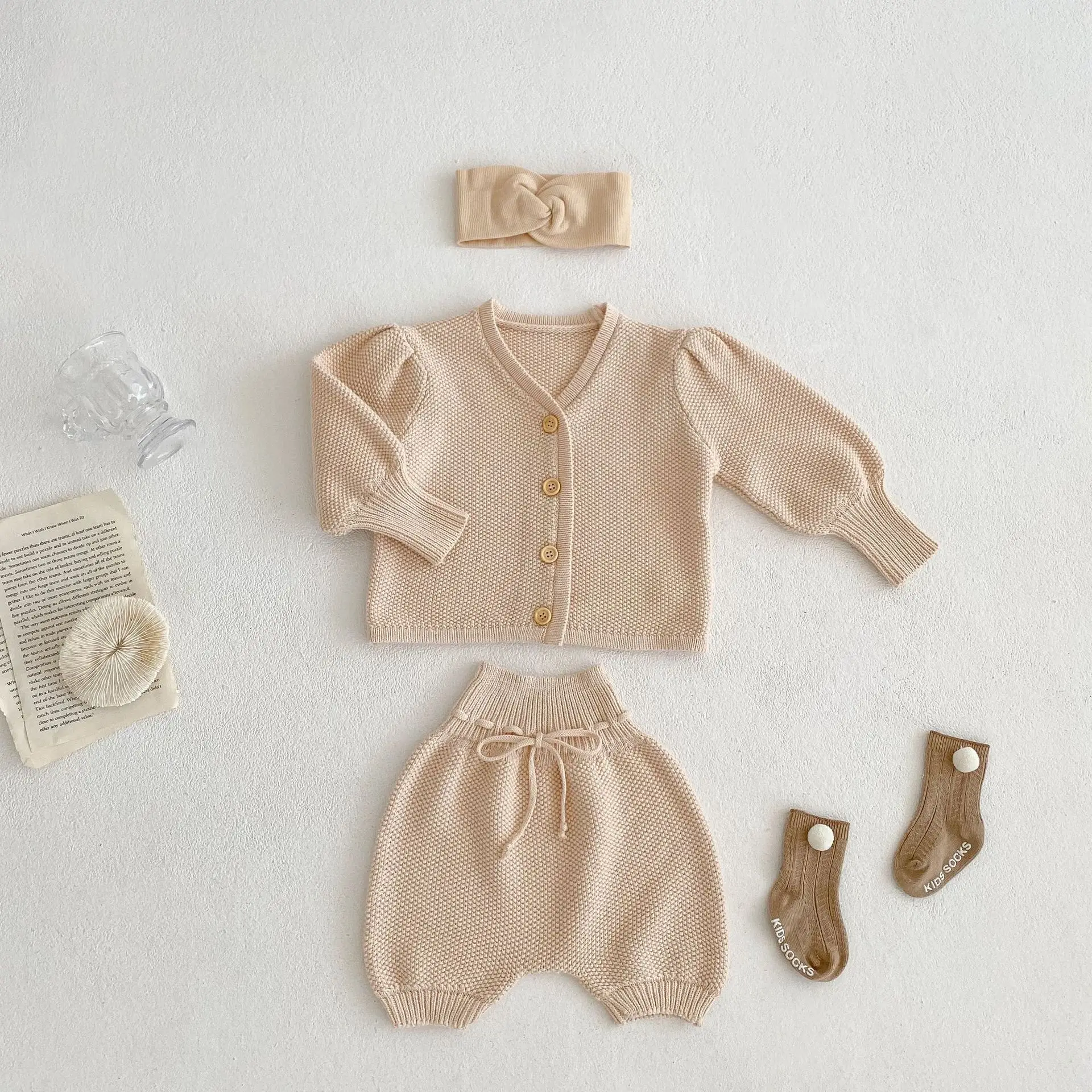 Girls Outfit Spring And Autumn New Style Boys' Sweater Coat Two Piece Knickerbockers Bubble Sleeve Clothing Baby Knitting Suit