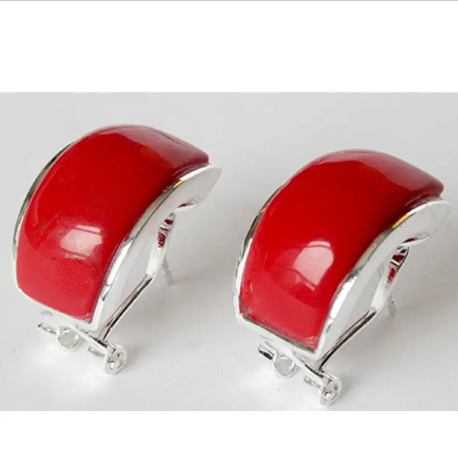 

BEAUTIFUL NEW 925 SILVER RED CORAL STUD EARRINGS 13X20MM