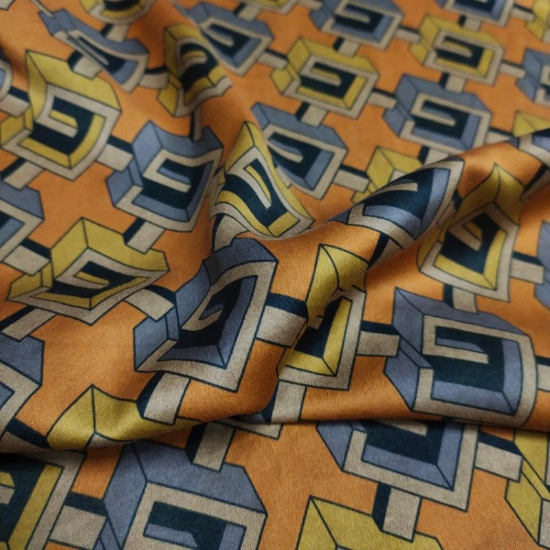 

Geometric Chain Silk Soteil Xiangyun Yarn 100 Mulberry Silk Summer Dress Shirt Clothing Fabric
