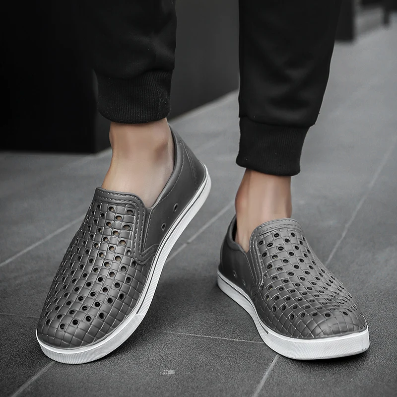 

Fujeak Big Size Fashion Moccasins For Men Summer Loafers Mens Walking Breathable Casual Shoes Men Flats Shoes Men Driving Boats