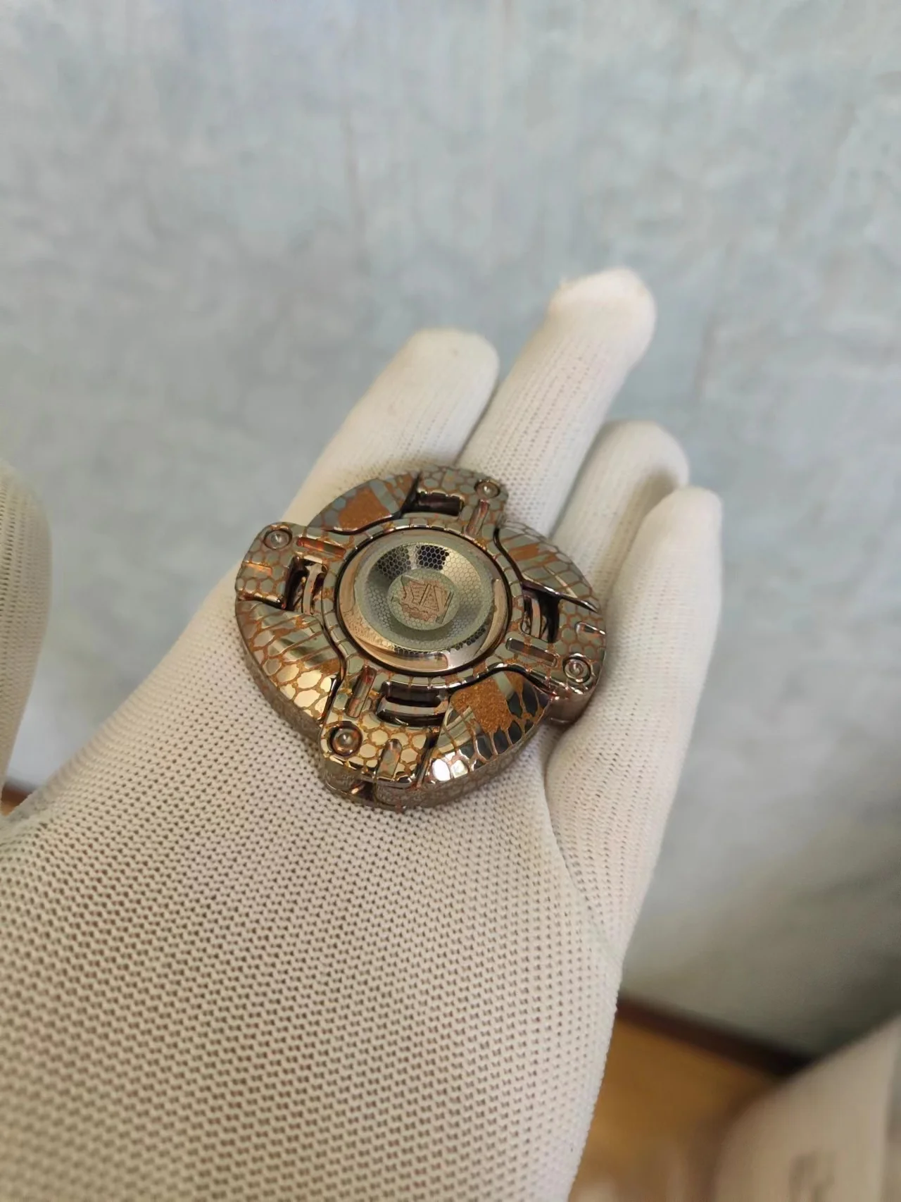 Рисунок 2 - Оригинальный гироскоп для пальцев KTS