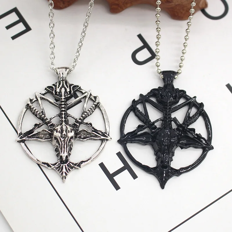 2022 New Jewelry Retro Art Skull Sheep Head Necklace Devil Pan Round Alloy Pendant Ornament Gift Wholesale Crucifix Gothic