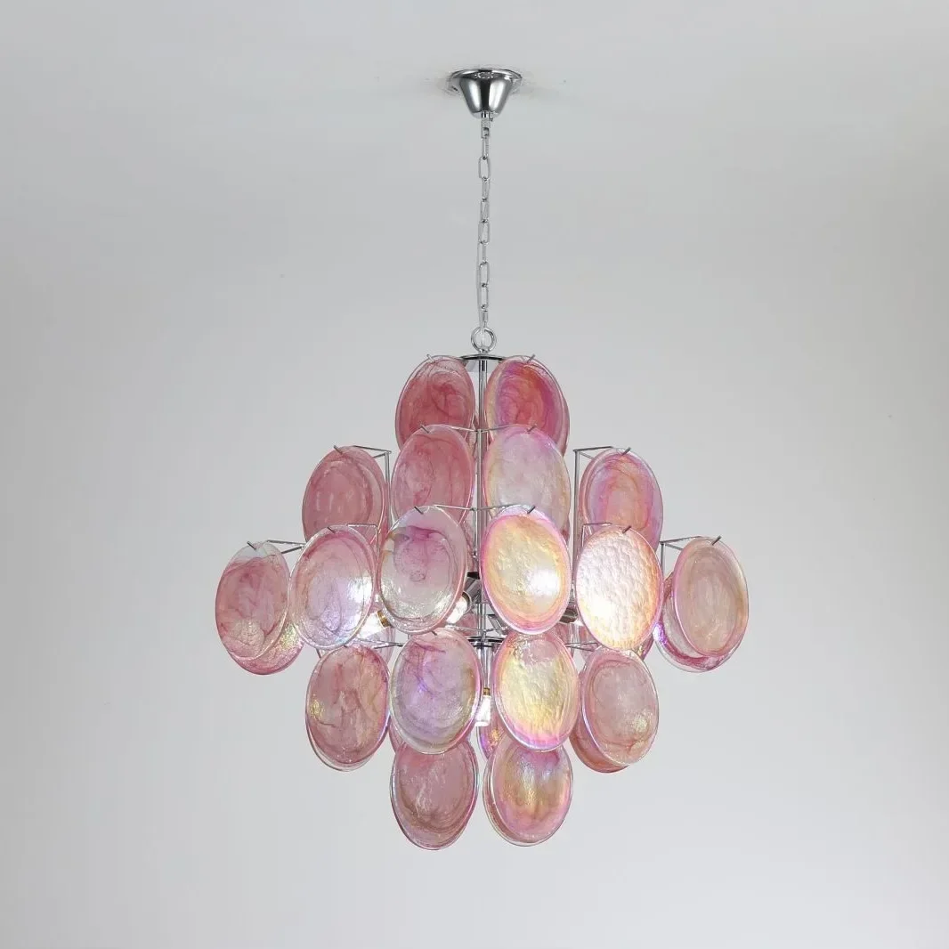 Винтажная люстра в итальянском стиле для спальни