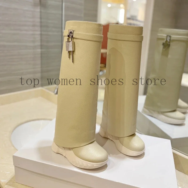 Сапоги до колена из натуральной кожи с круглым носком на танкетке в уличном стиле