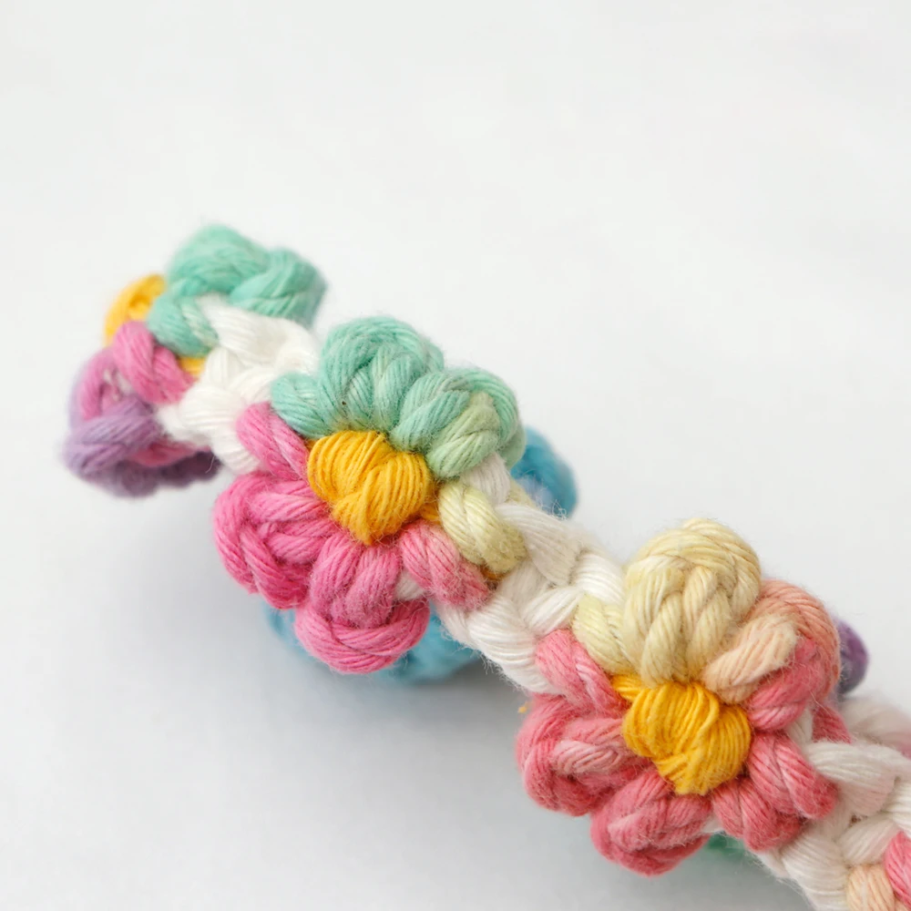 1Pcs Daisy Flower Key Chain DIY Hand-Woven Wrist Key Ring Bracelet Wrist Lanyard Women Car Keychain Bag Pendant Accessory