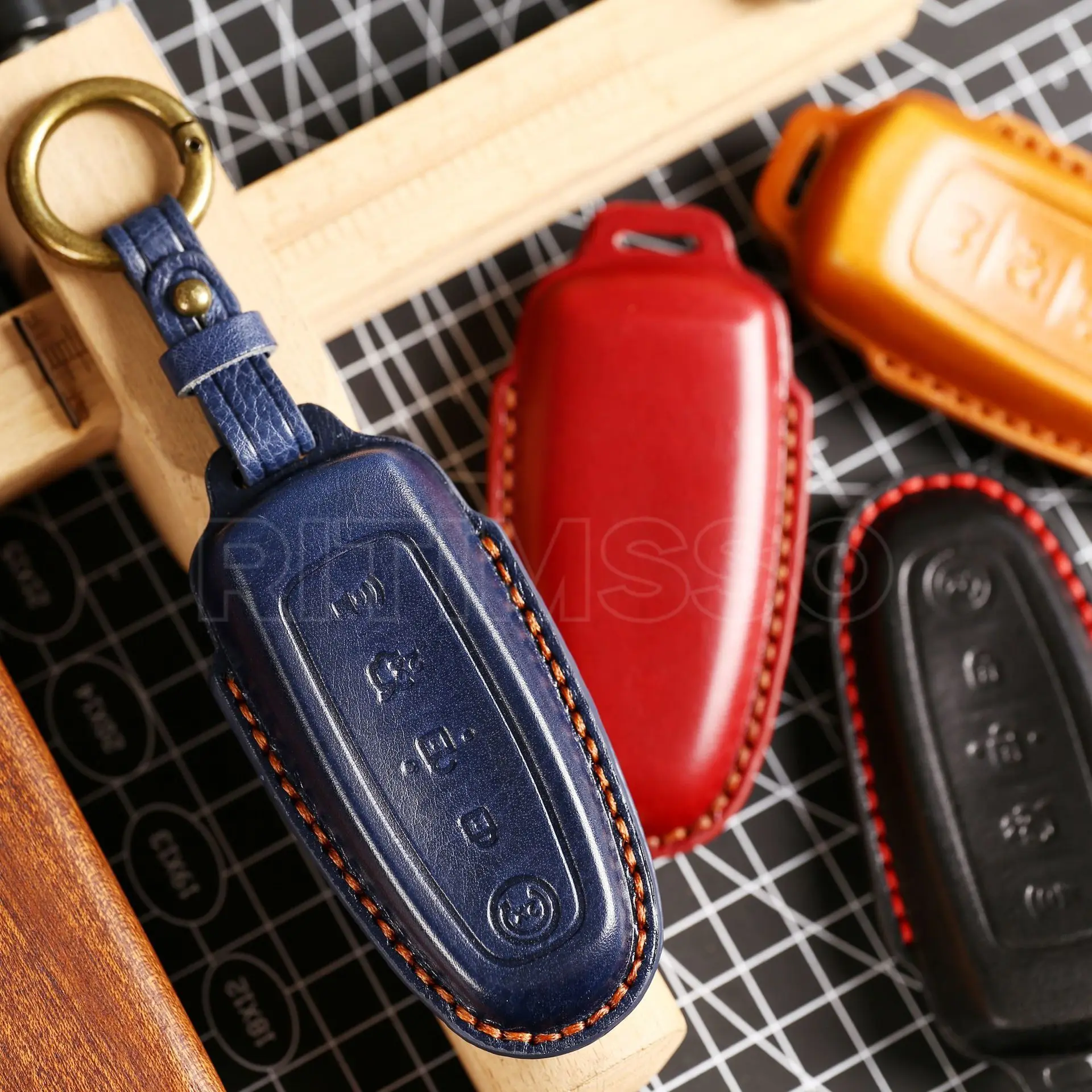 Genuine Leather Car Key Cover Case for Ford Edge Escape Flex Explorer Taurus 5 Buttons Remote Key Protector  Key Chains