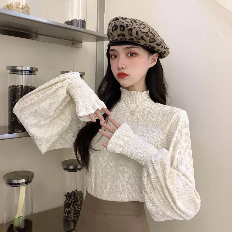

GY1914 Winter 2022 New semi high collar slim chic long sleeved knitwear bubble sleeve gold velvet bottoming shirt