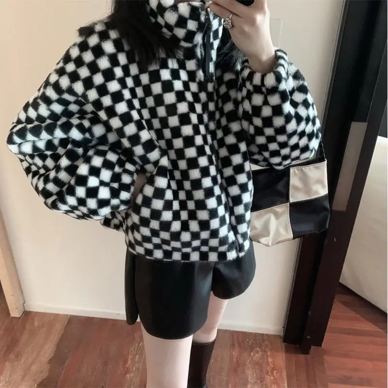 Fashion Checkerboard Lamb Wool Coat Women Stand-Up Collar h Jacket Keeps Warm Casual Loose Long-Sleeved Top Winter korean