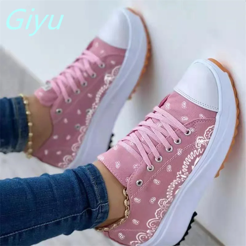 

2022 Spring and Autumn Large Size Canvas Shoes Breathable High Top Embroidered Casual Women's Shoes Thick Sole Lace Up Shoes