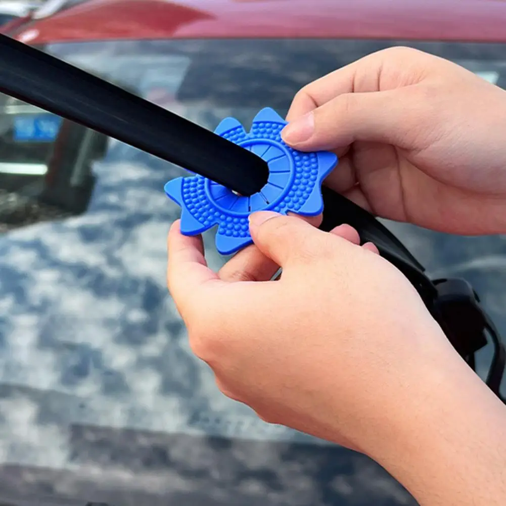 

2Pcs Wiper Pad Corrosion-resistant Waterproof Mini Universal Car Wiper Arm Bottom Hole Protective Cover FOR CAR