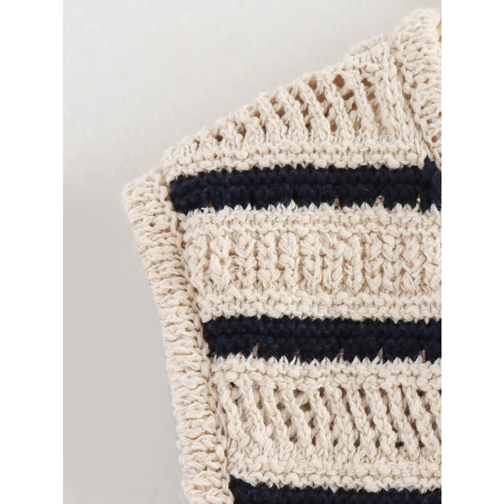 Майка женская трикотажная в контрастную полоску