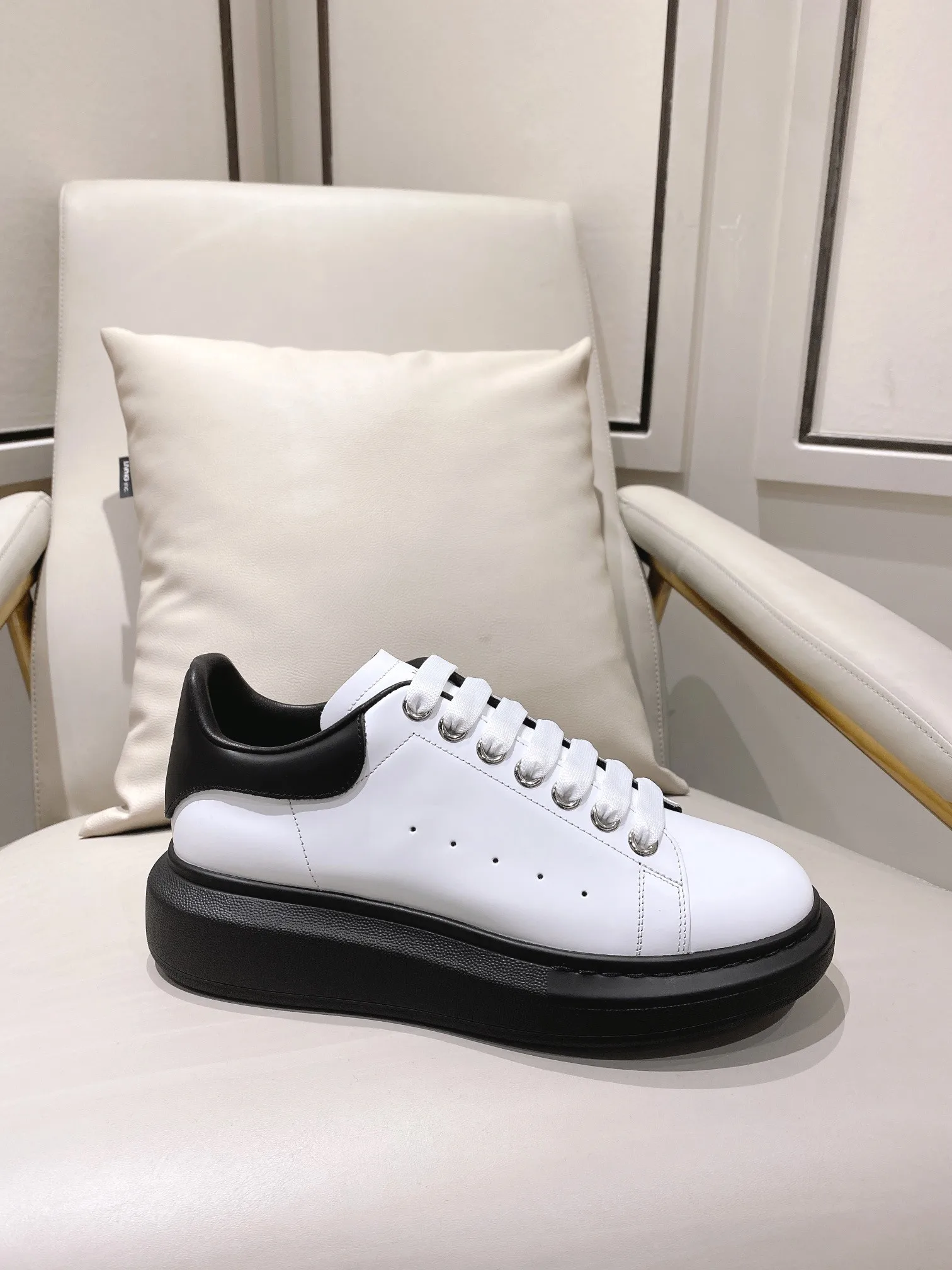 

New Luxury Shoes Summer Fashion A Brand Patchwork Platform Sneakers Sports Men Women Zapatillas Designer Couples White Shoes