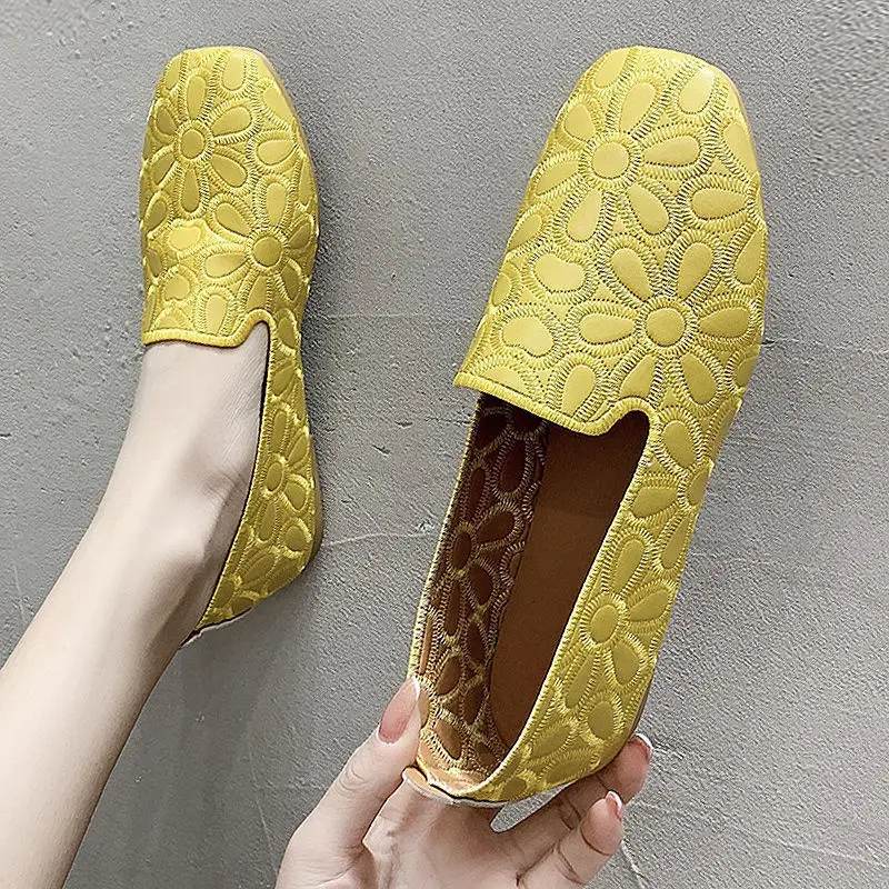 Breathable Flat Shoes Women Summer 2023 New Arrival Flat Shoes Natural Leather Woman Leather Moccasins Mom Shoes Women Sneaker
