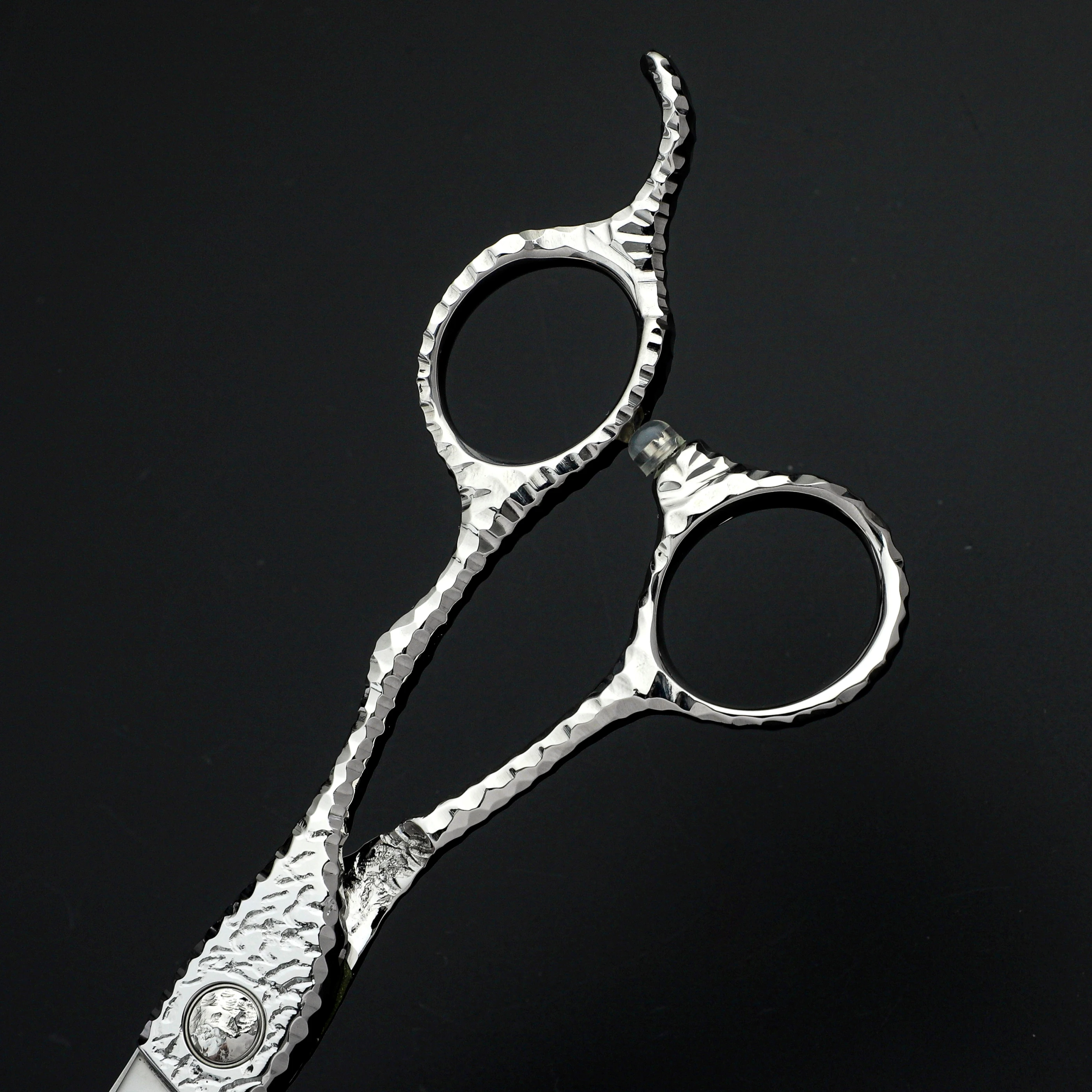 Профессиональные парикмахерские ножницы