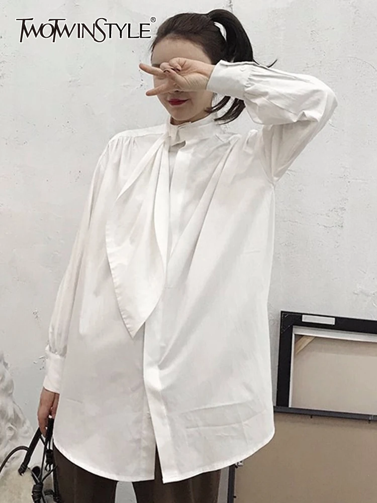 

Женская блузка на пуговицах TWOTWIN, белая Повседневная однотонная блузка с воротником-стойкой и длинным рукавом, в минималистическом стиле