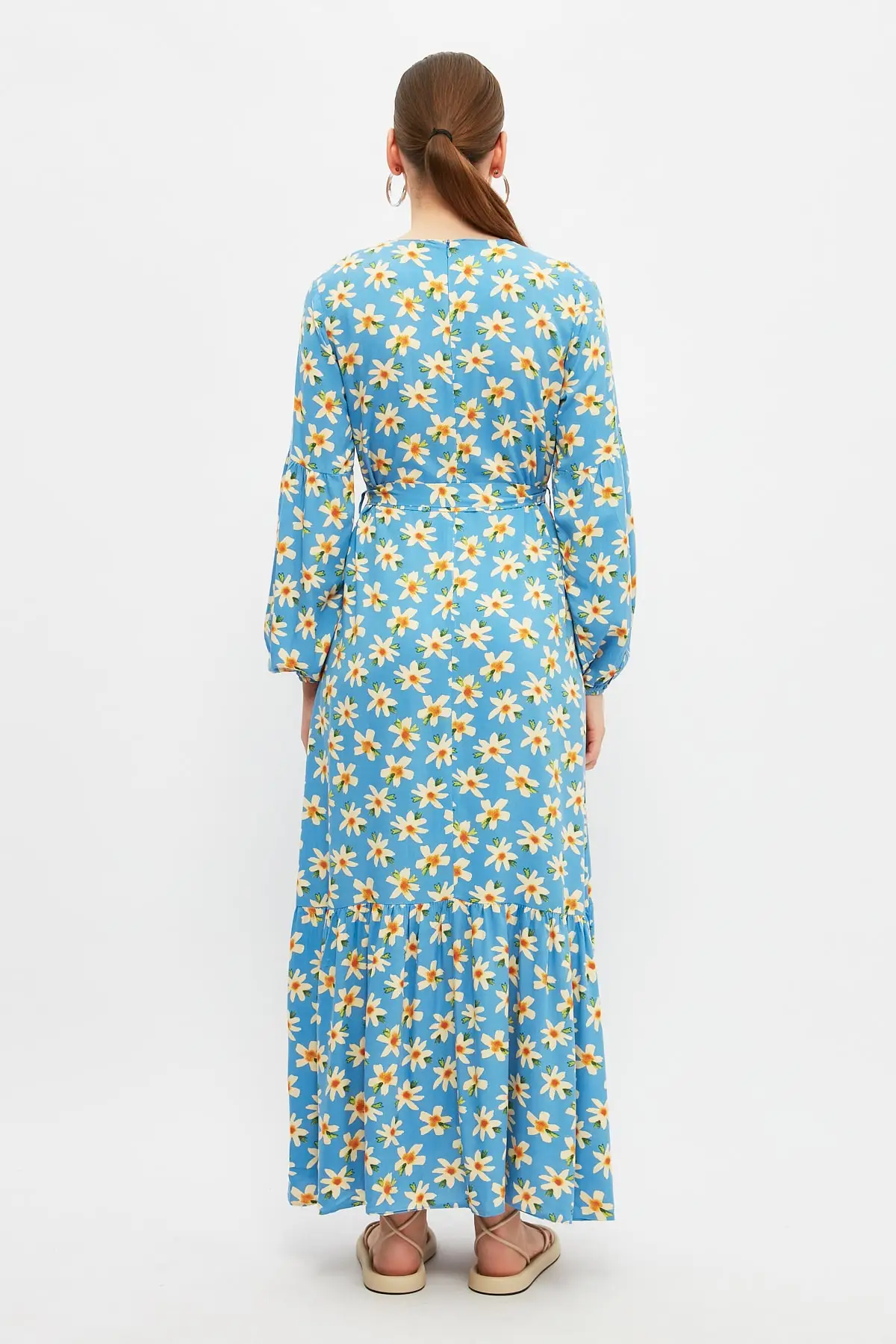 

Trendyol Flower Detail Dress TCTSS21EL4295