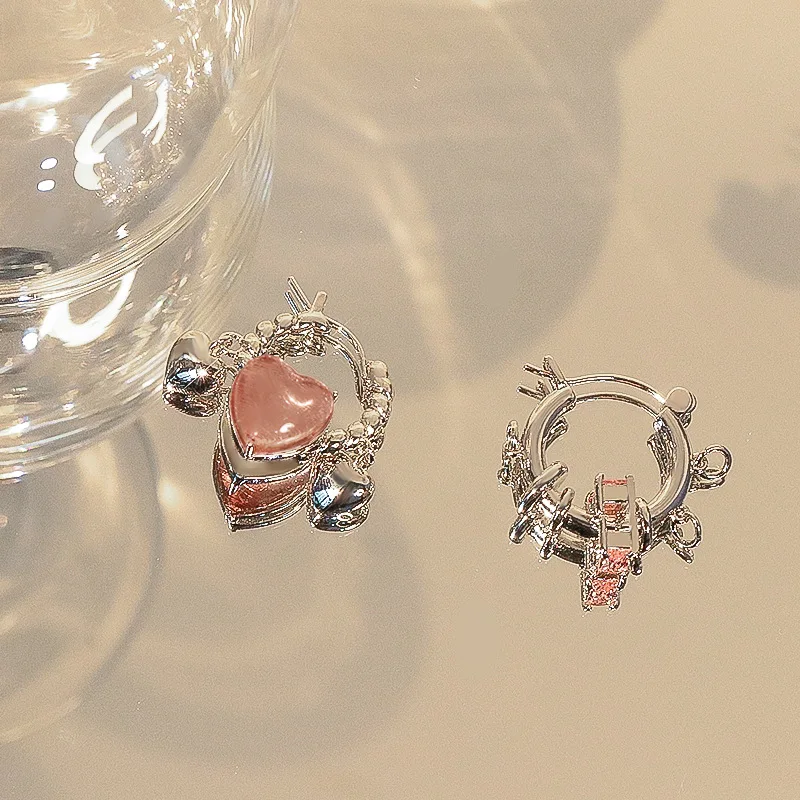 

Heart Rhinestone Drop Stud Earring Women Sweet Pendant Earrings Ladies Fashion Jewelry Party Silver Color Trendy Alloy Kolczyki