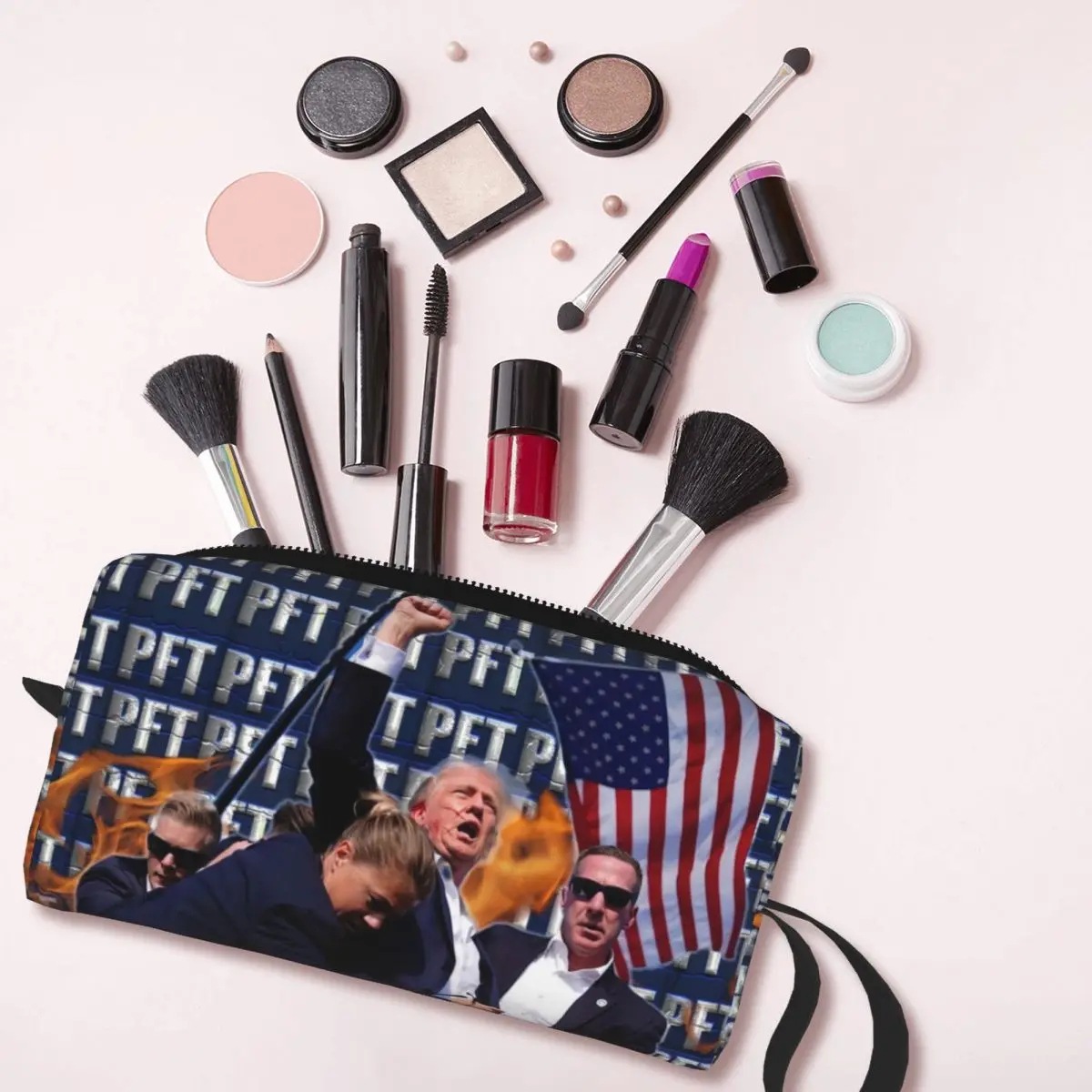 Косметичка с изображением Трампа